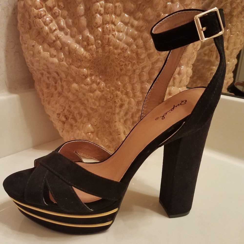 Pretty Black High Heels